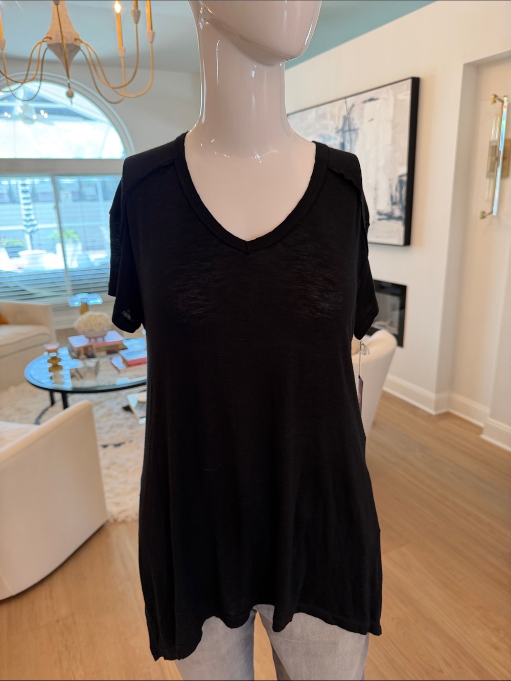 Mossimo Supply Co. Black V-Neck Short Sleeve Tee